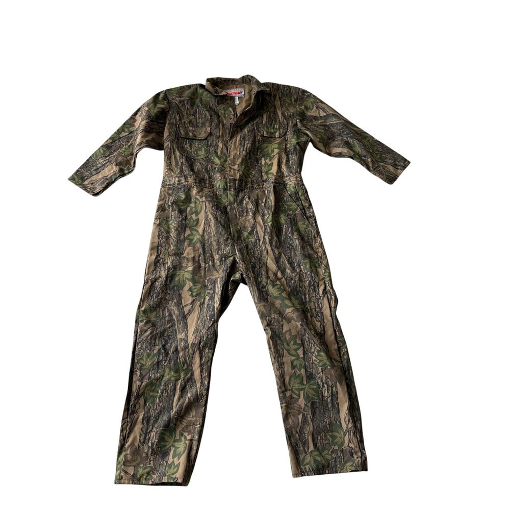 Winchester hunting coveralls featuring a classic green treebark camouflage XXL